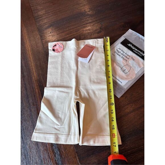 Shapermint Essentials All Day Every Day High-Waisted Shaper Shorts - Picture 6 of 11